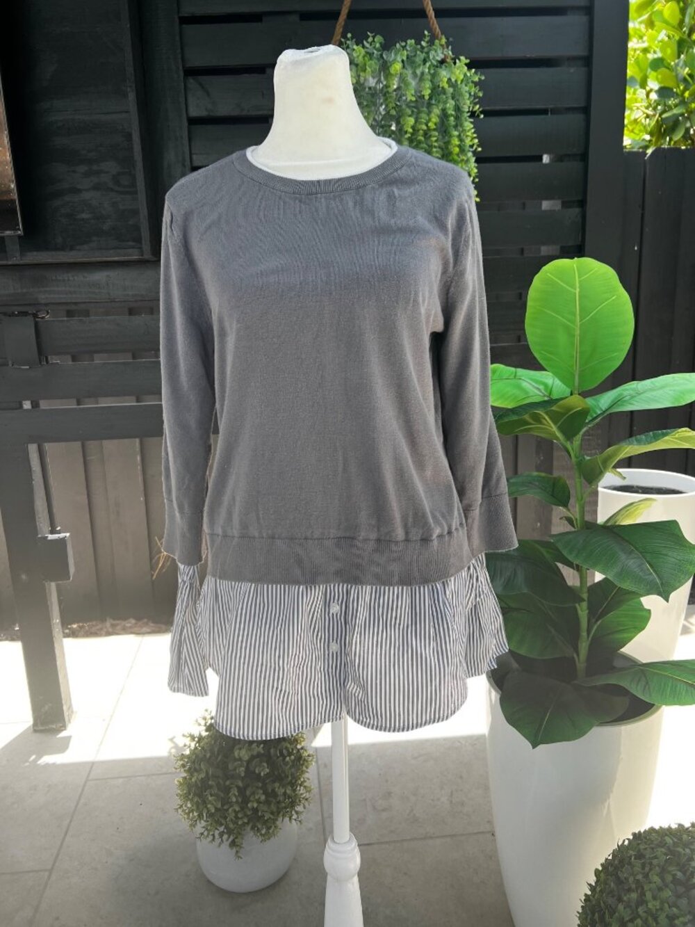Layered look 2 in 1 sweater button down combo gray office workwear MEDIUM